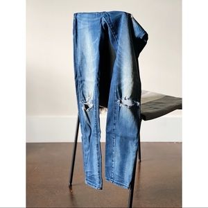 BlankNYC Skinny Low Rise Distressed Jeans Sz 27